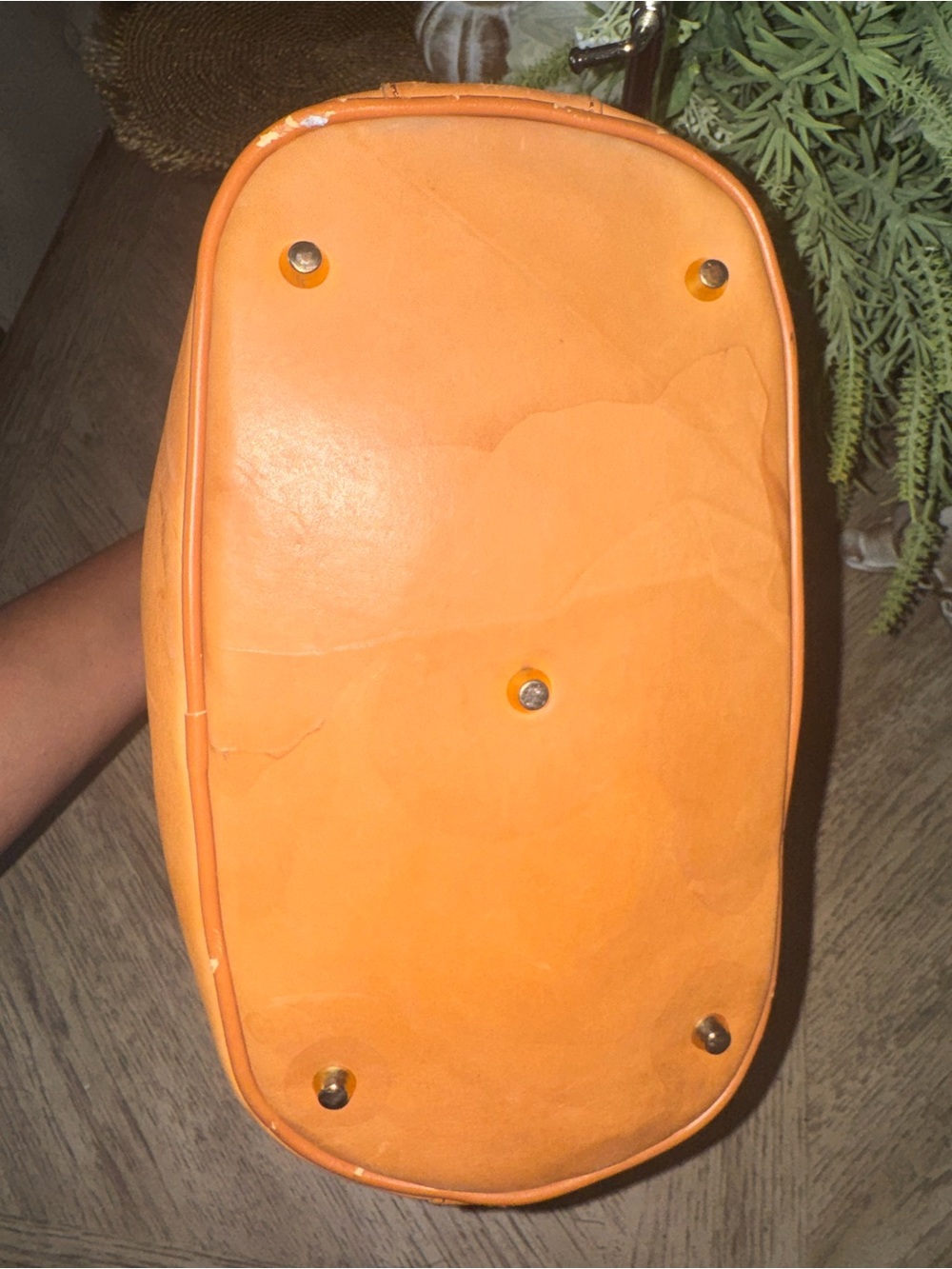 Valentina Red & Tan Leather Drawstring Bucket Bag - Picture 4 of 9